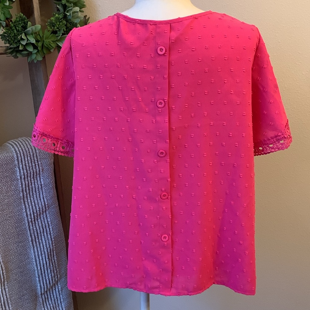 Pink blouse bundle - Picture 4 of 11